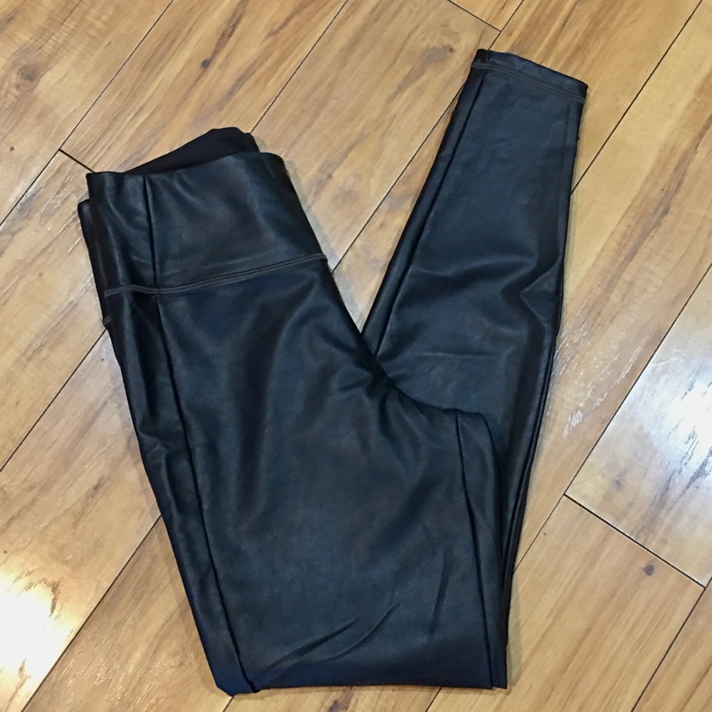 Athleta leather leggings skinny pants fitness preppy trending black small